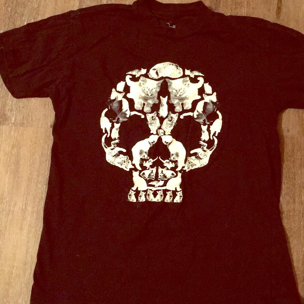 Cats and skull t-shirt